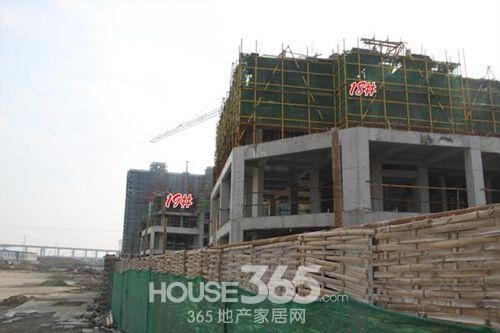 龙湖名景台18、19号楼现场施工实景图（2014.2.11摄）
