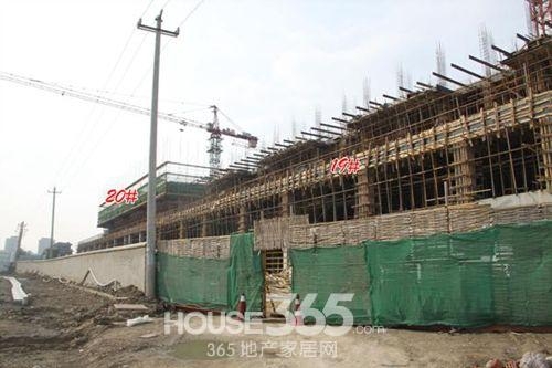 龙湖名景台19、20号楼现场施工实景图（2014.2.11摄）