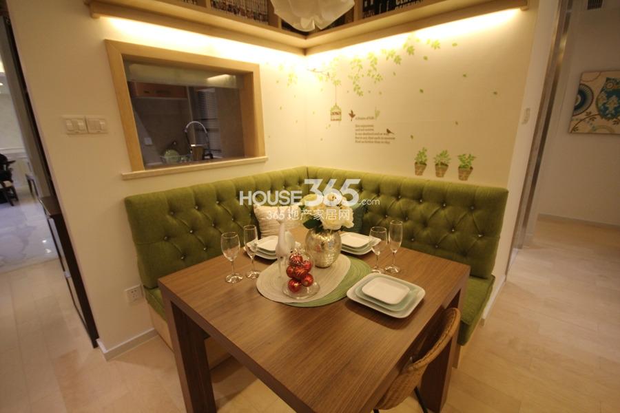 中大普升D户型75方样板房——餐厅