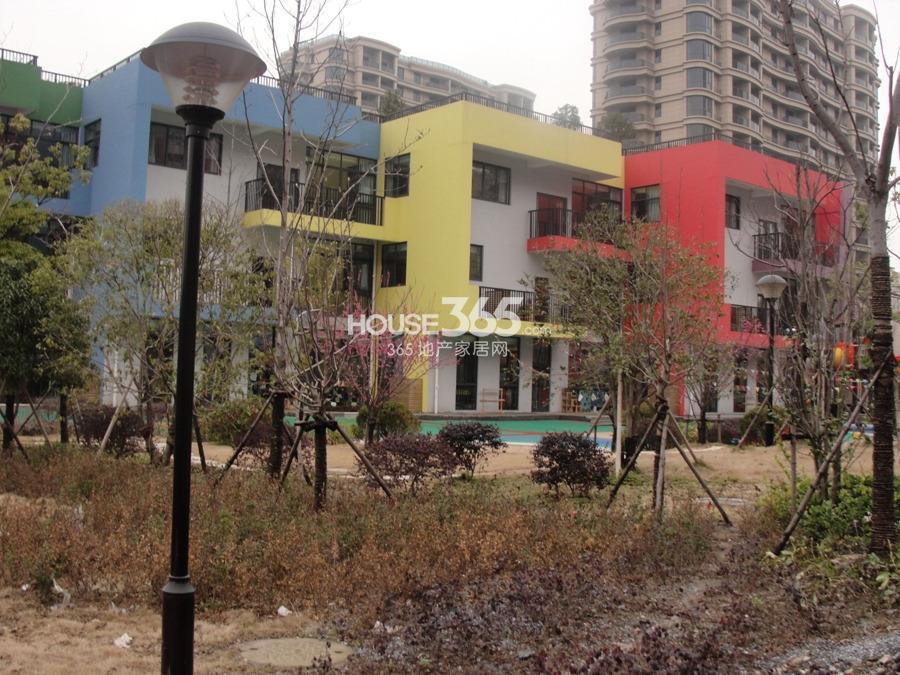 万科紫台周边配套——普新幼儿园实景图 2014.2.26摄 