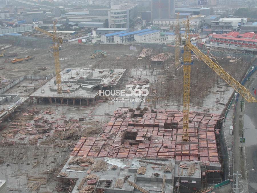 中大普升项目东侧施工现场 2014.2.26摄