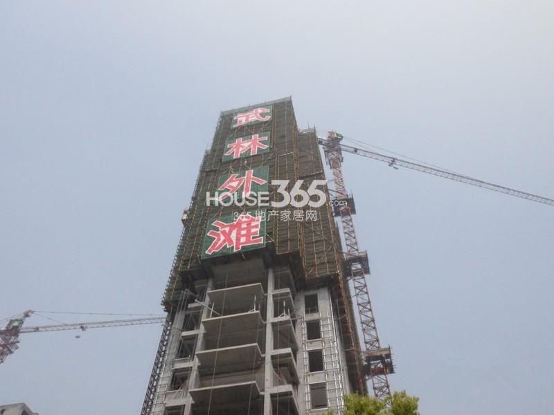 2014年4月份武林外滩项目7号楼整体仰拍