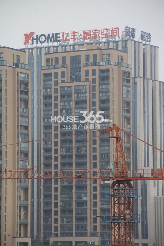 上亿SOHO周边配套亿丰最家空间 6.4摄