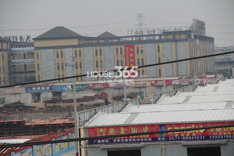 上亿SOHO周边配套 6.4摄