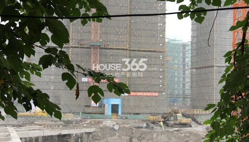 2014年6月份世茂之西湖项目施工现场实景
