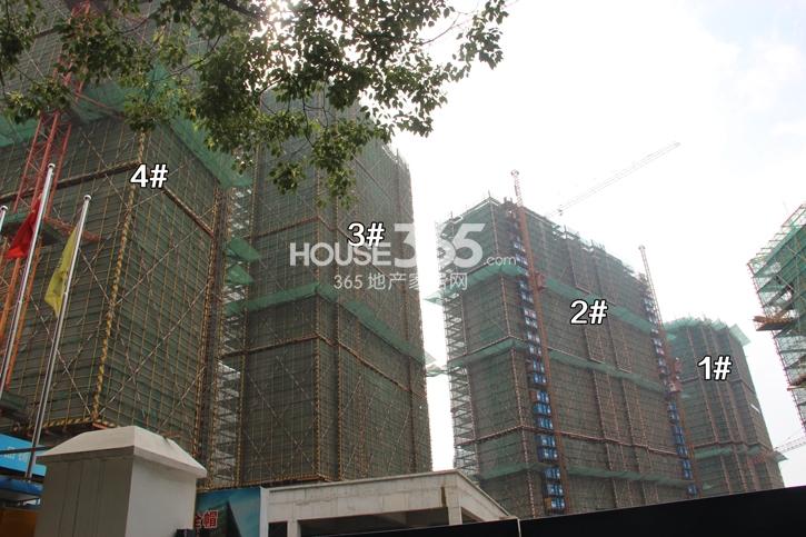 2014年7月初世茂之西湖项目实景--1、2、3、4号楼