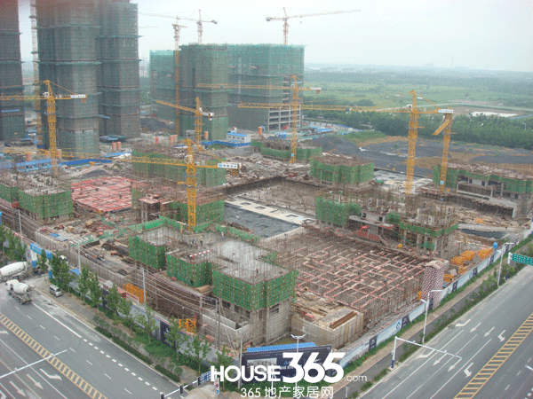 徽盐世纪广场工程进度（2014.07.21）