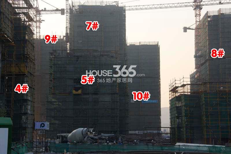 保利罗兰香谷4、5、7-10号楼施工实景图（2014年10月摄） 
