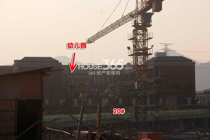 漢嘉柒号20号楼施工进度 （2014年10月摄）