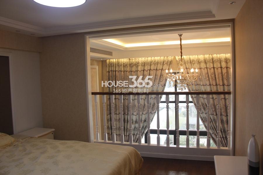 百富联合国际A户型loft51平样板房——主卧