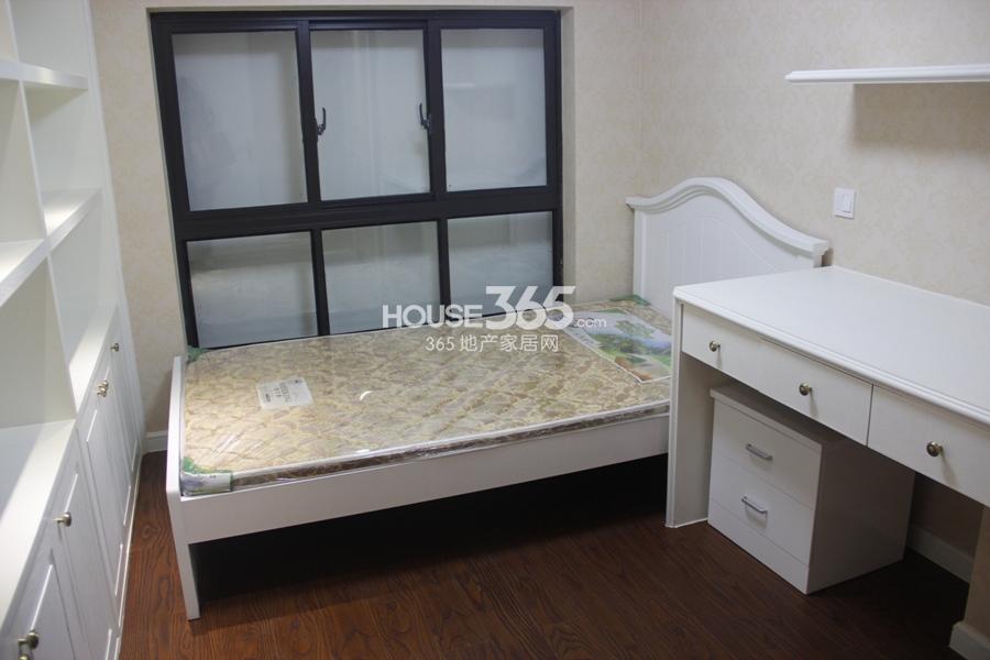 百富联合国际A户型loft51平样板房——次卧