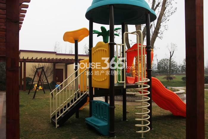 2015年1月底西湖院子项目实景--售楼处儿童玩乐区