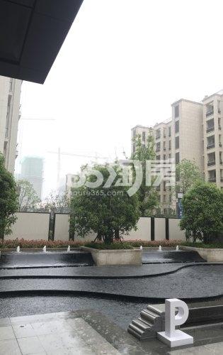 荷岸晓风售楼处内部环境实景图2