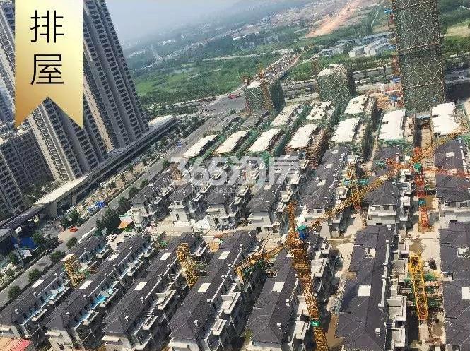 2018年8月融信澜天排屋俯拍实景图