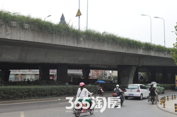 蓝光国际周边道路（2015.8.20）