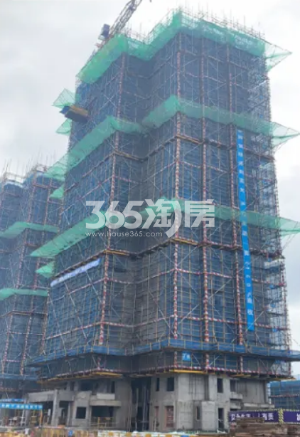 2020年4月富力中心7号楼实景图