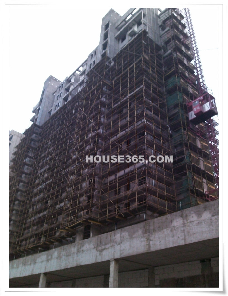 2012年12月底铂金名筑项目施工现场实景图