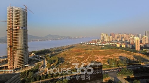 2013.2.20世茂之江度假村地块实景图