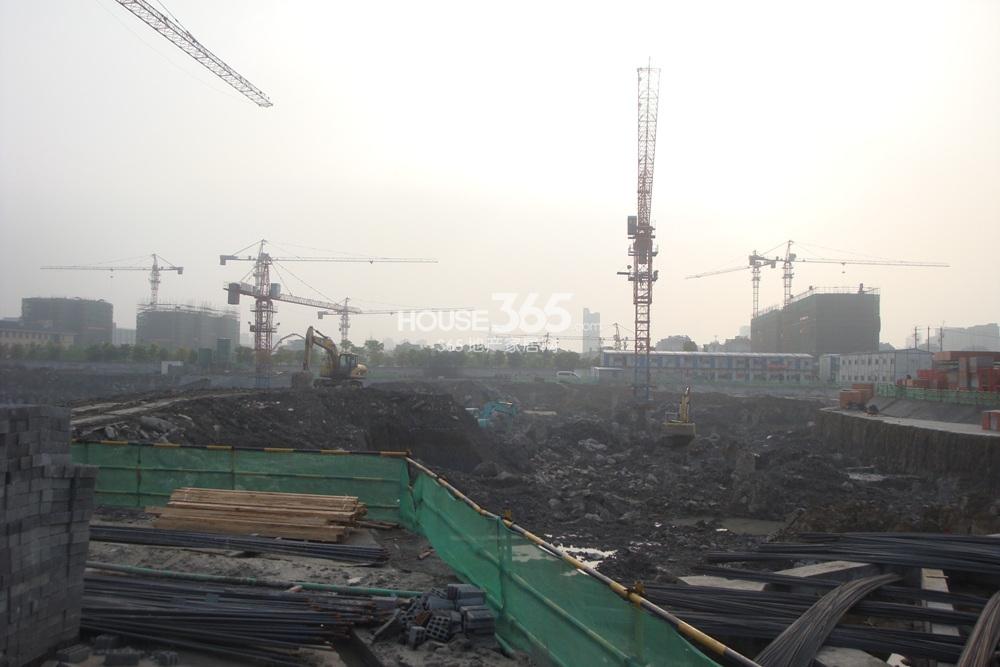 2013.04.26玲珑府项目工地施工图