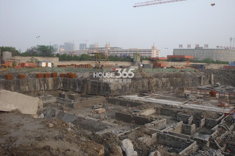 2013.04.26玲珑府项目工地施工图