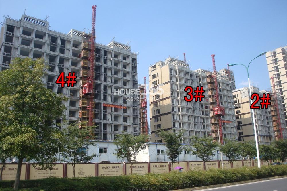 2013.7.10铂金名筑实景图--2、3、4号楼