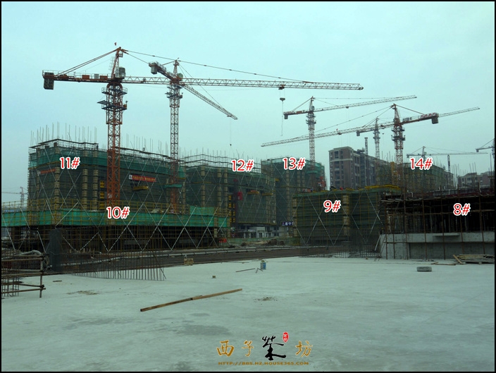 万科紫台8-14号楼施工实景图 2013.12摄