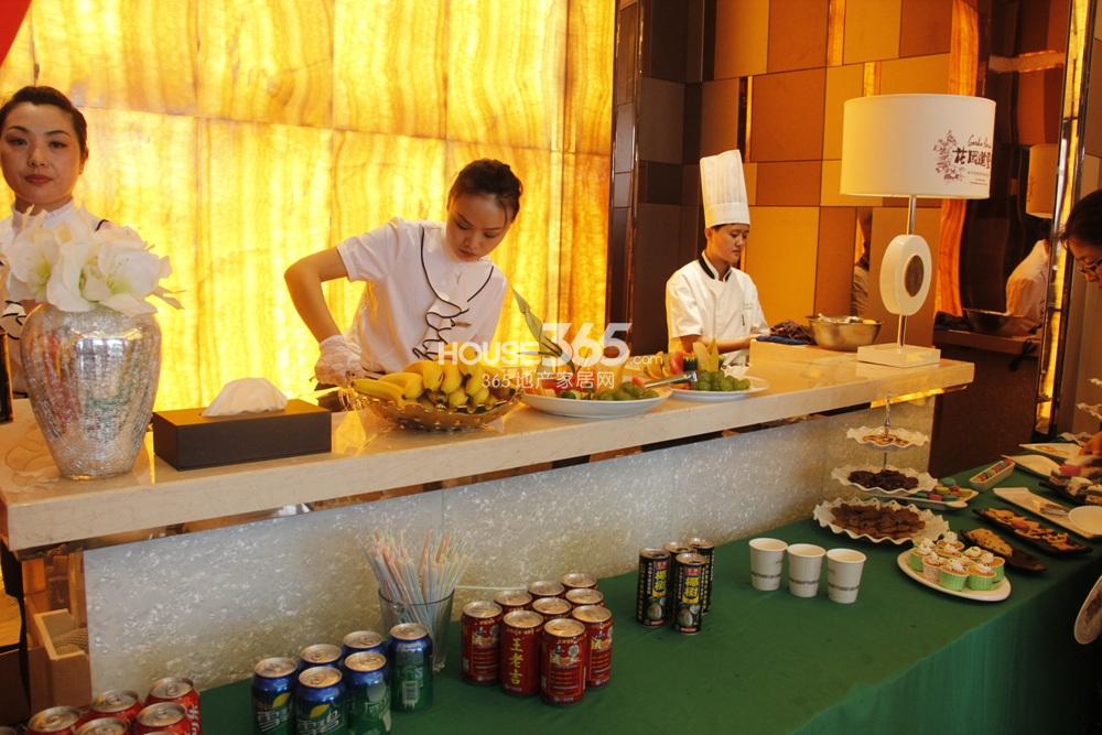 2014.7.12花园道壹号项目展示中心开放现场