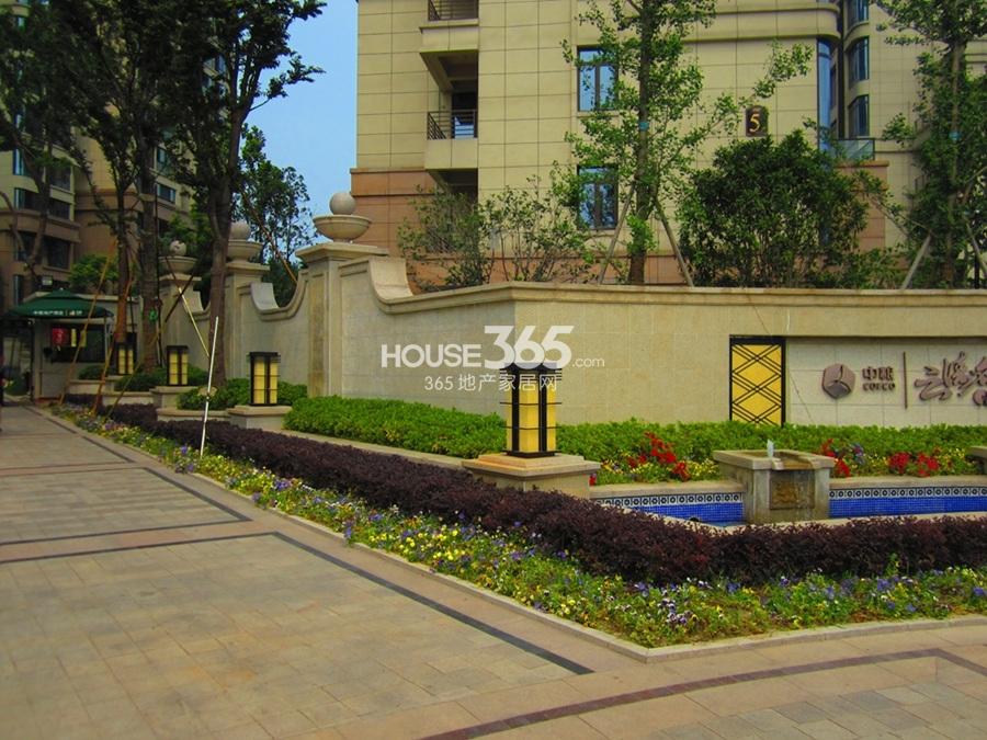 中粮云涛名苑园区入口景观 2014年摄