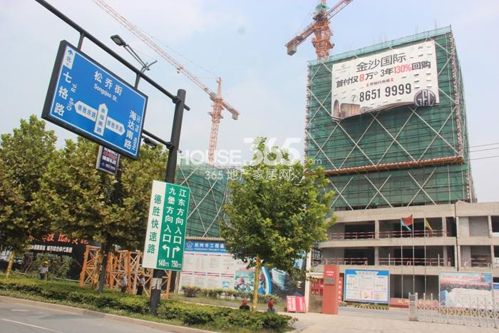 GEC金沙国际施工大门实景图 2014年8月摄