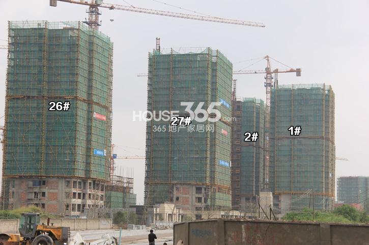 保利罗兰香谷1、2、26、27号楼施工实景图（2014年9月摄）