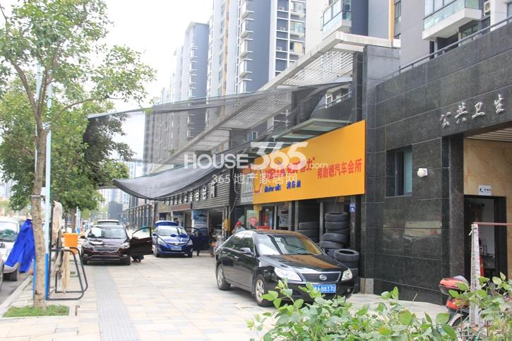 广大融城印象南面已经交付小区的沿街商铺