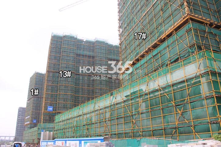 龙湖名景台1、13、17号楼施工现场实景图 2014年9月摄