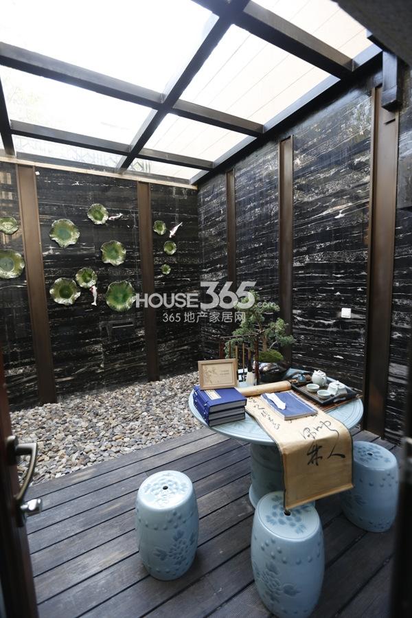阳光城上府A户型280方边套样板房——露台