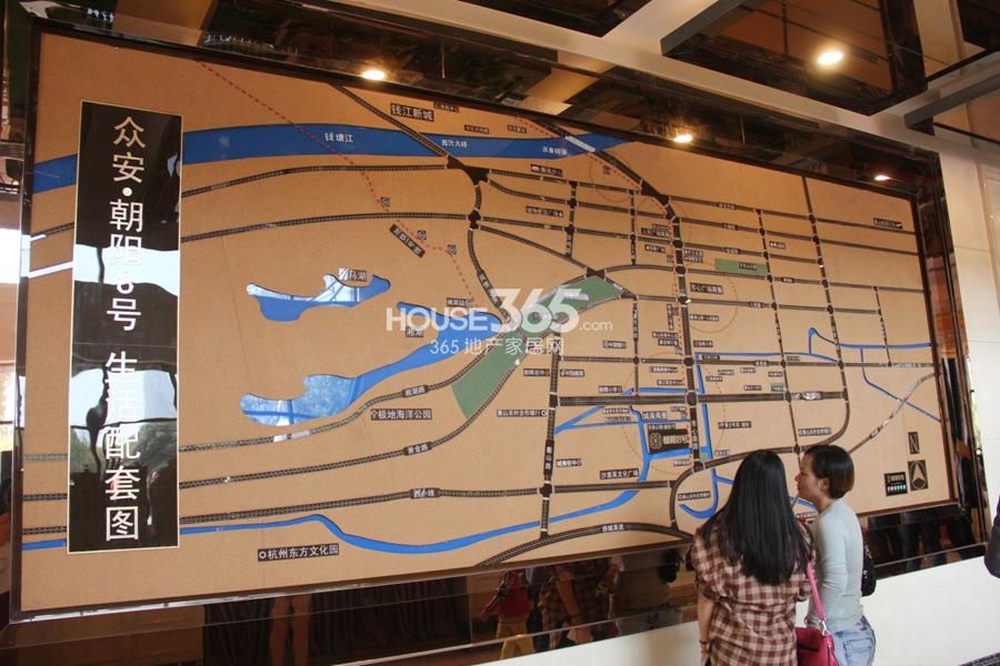 众安朝阳8号项目现场区域沙盘实景图 2014年10月摄