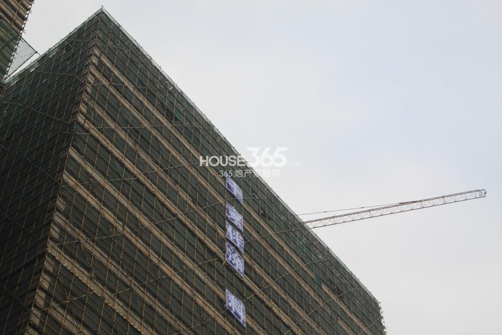2014年11月下旬玲珑府项目实景--酒店式公寓叮当高处特写