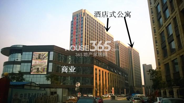 2014年11月底中国铁建国际城项目实景--酒店式公寓及商业