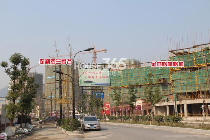 金地格林格林沿街实景图 2014年12月摄