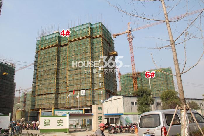 保利罗兰香谷4、6号楼施工实景图 2014年12月摄 