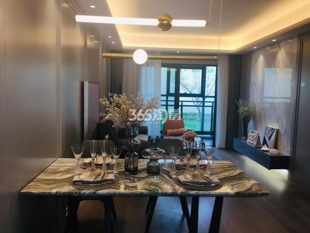 承安海格源翠府89方户型样板房---餐客厅