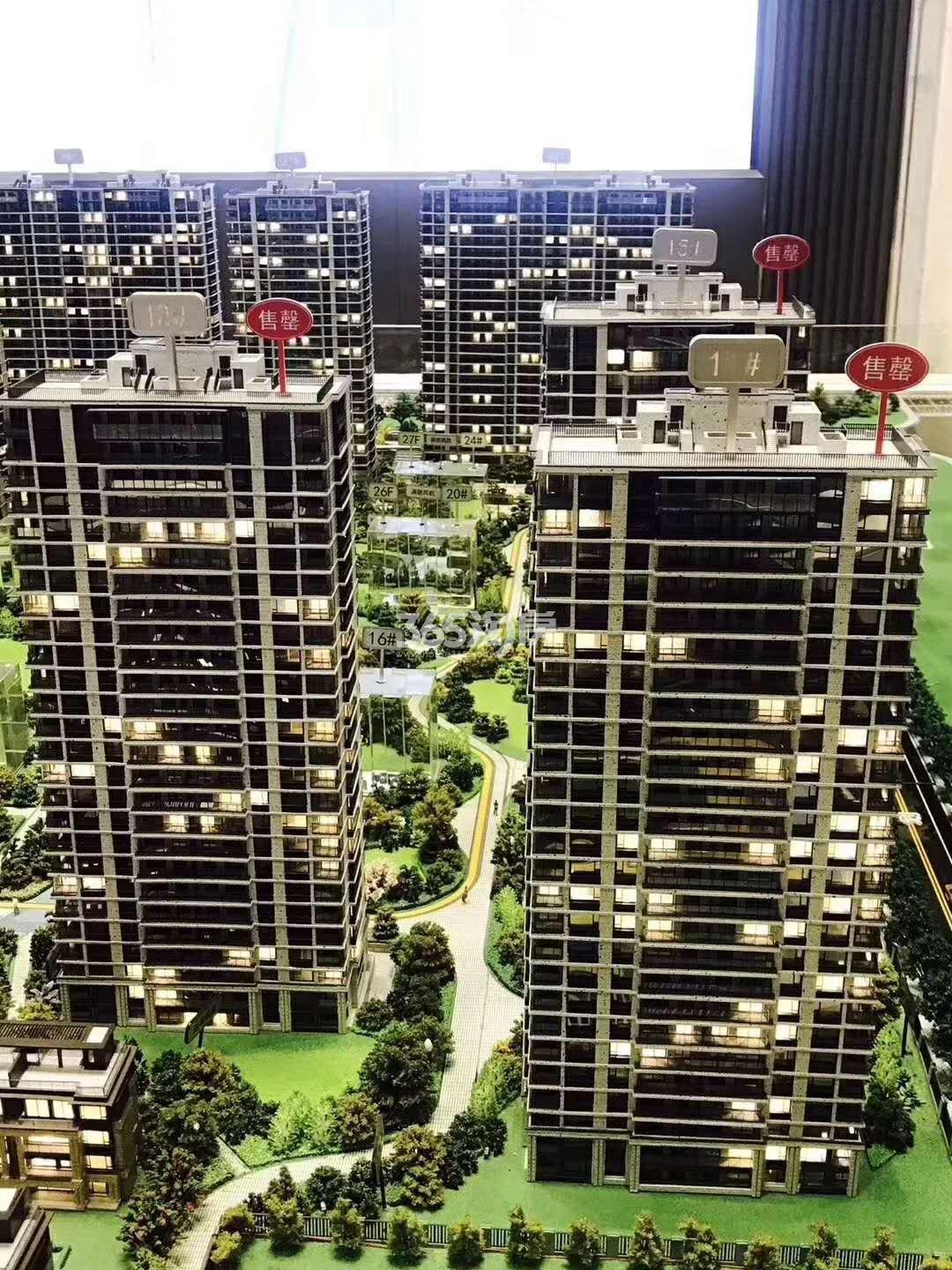 融信旭辉湘湖悦章11、12、15#沙盘实景图（2019年5月摄）