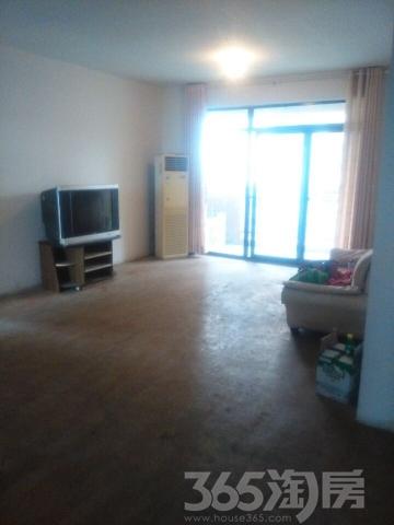 幼儿园小学俱全 省二院与中古眼科医院在旁 是