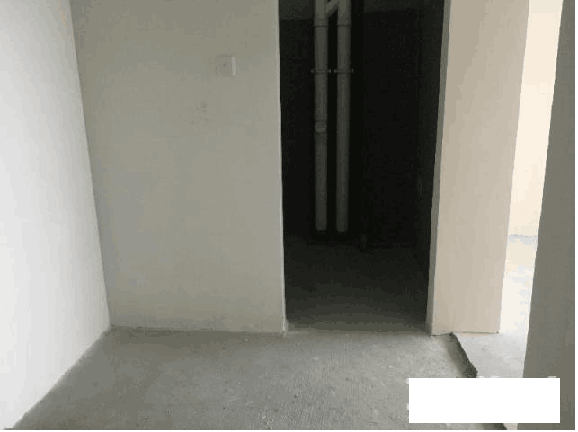 【明发新城中心 地铁口 大润发超市 红心美凯龙