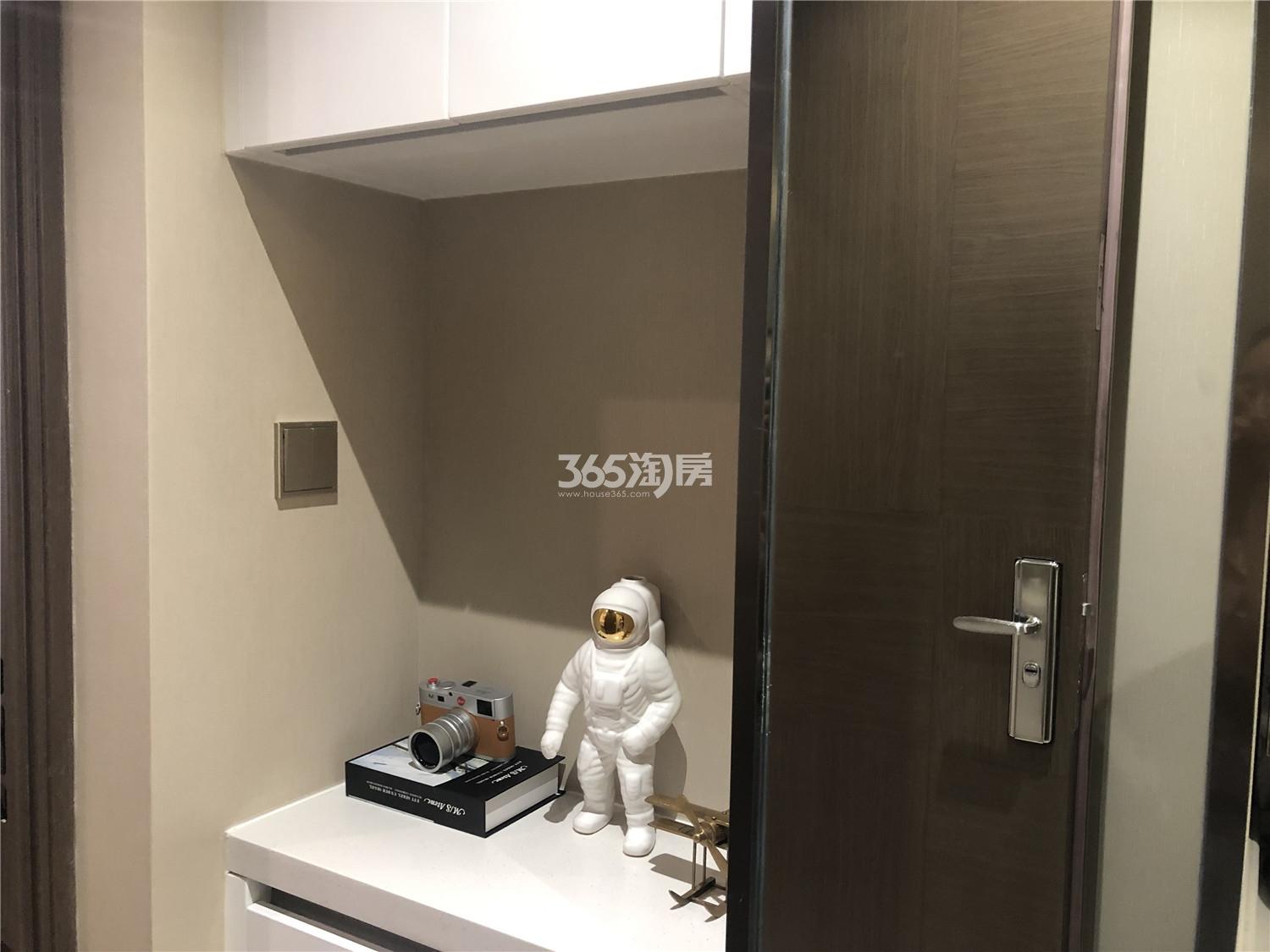 招商正荣东望府35㎡公寓样板间-玄关