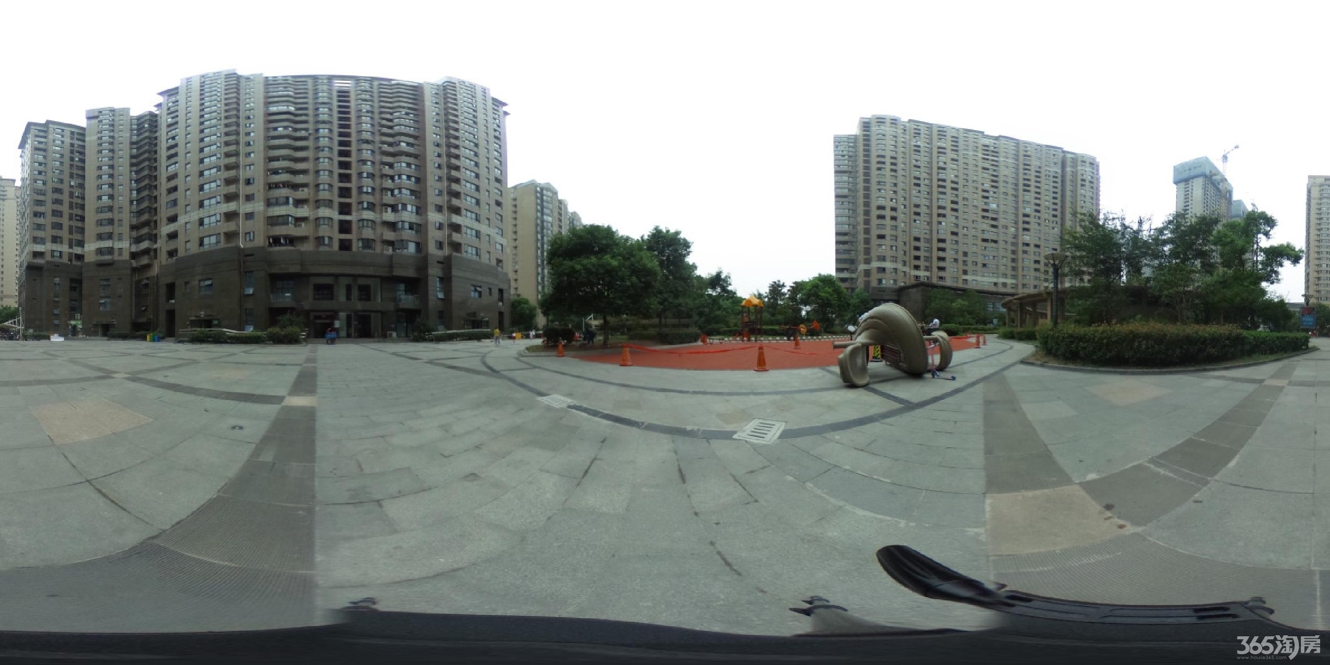 【万科翡翠公园新交付一楼带花园北京东路小学