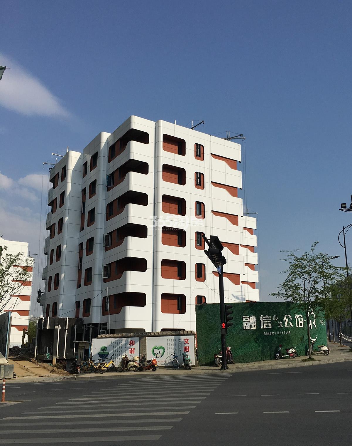 2018年4月初融信公馆ARC项目1号楼(地名幢号)实景