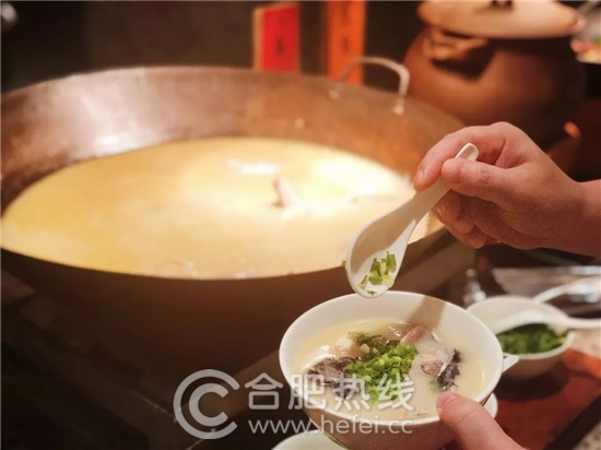 太平湖有机鱼头豆腐汤 太平湖有机鱼头豆腐汤