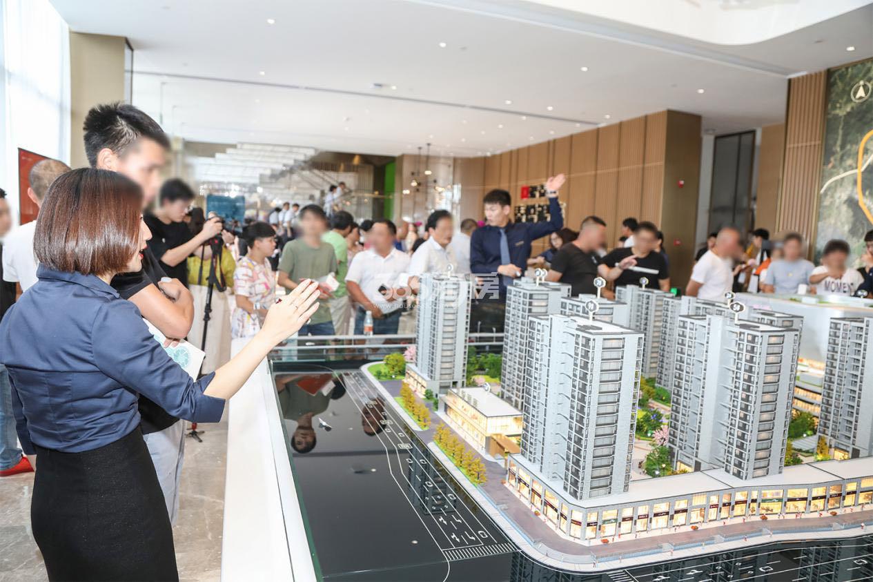 6月泰悦银座售楼处实景
