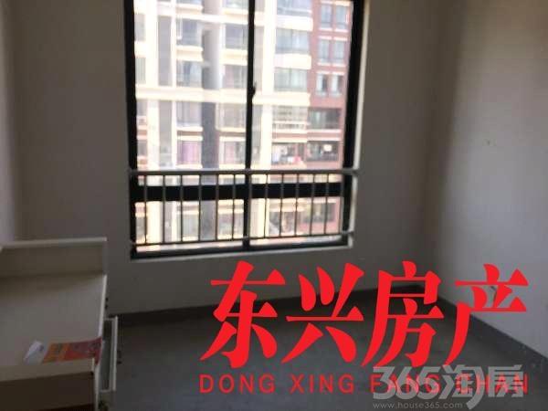 东兴房产承诺:东兴房产承诺: 发布所有房源绝对真实存在!每一笔交易我们都要把控风险!让您放心! 投诉电话:0553-4812123 购房优惠新政策: 好消息!好消息! 现在不管您名下多少套房子,只要无贷款都可以按7成贷款了! 喜欢此套房请电联东兴房产陶绍勇:17730326348 最新贷款利率政策:公积金贷款利率3.