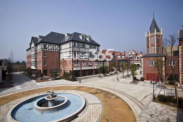 杉杉恒和依山郡