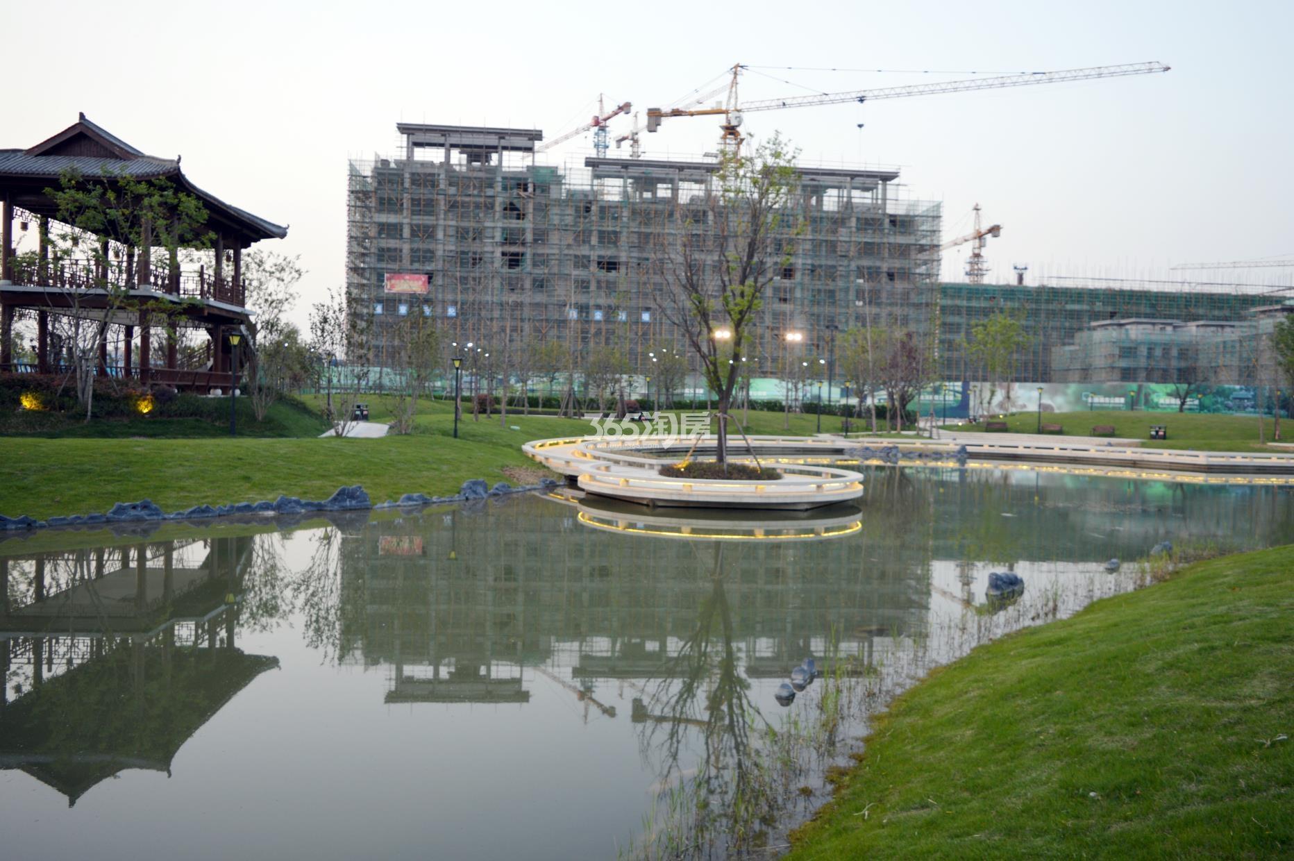 首页>>热门文章>>文章详情>在签约仪式上,贵阳市南明区委柯德来,南明